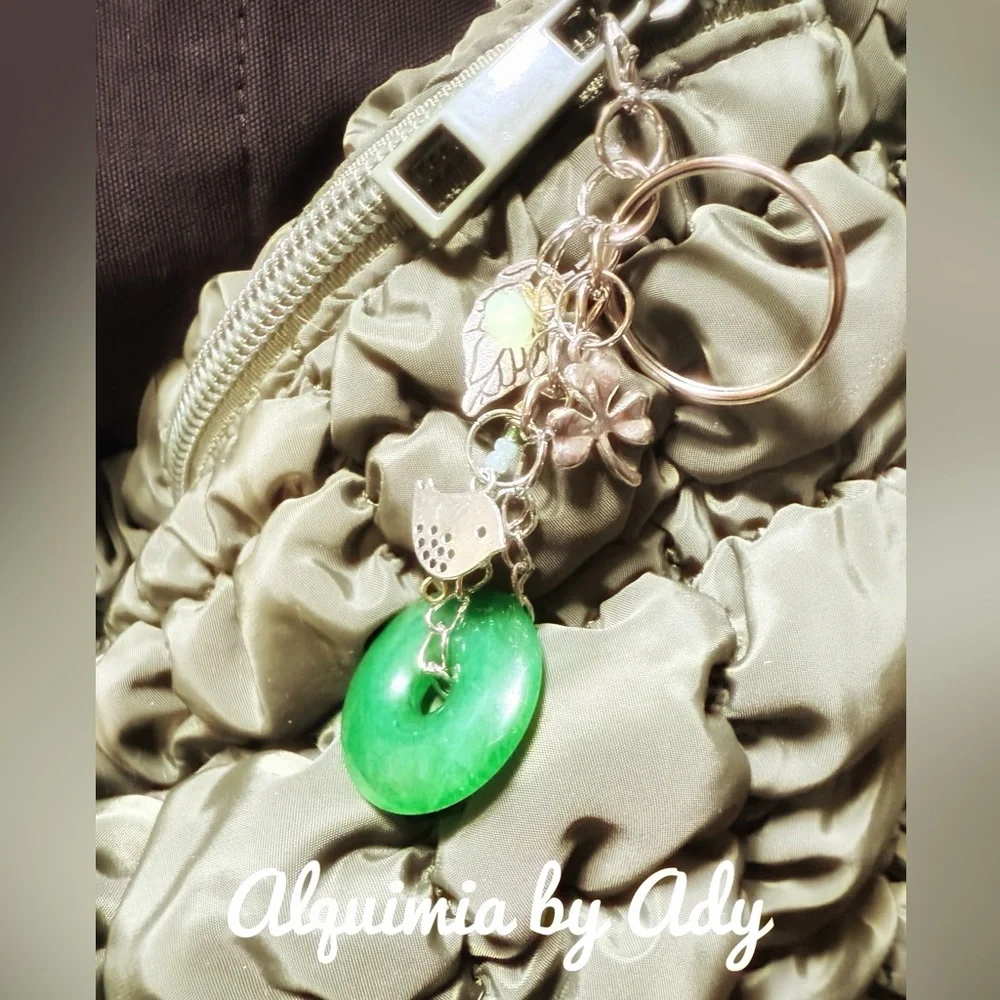 Jade disc peace charms key/card holder